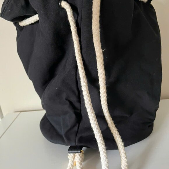 CHANEL Drawstring Black Shoulder Bag - Picture 2 of 9